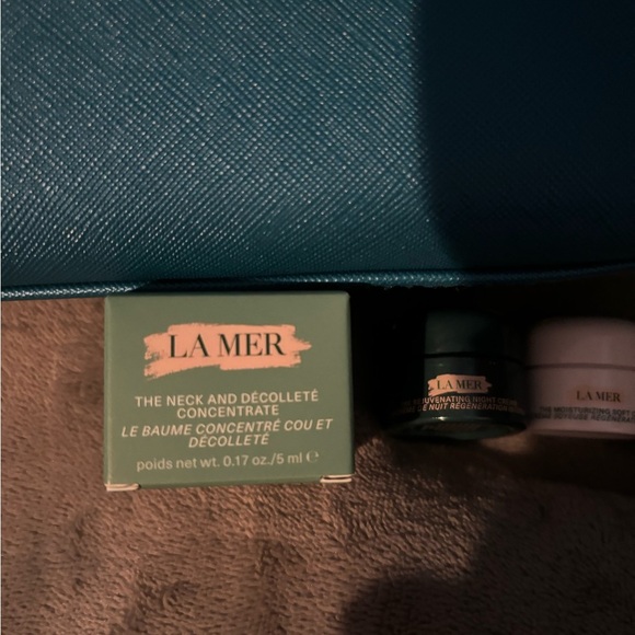 La Mer Skincare Collection with White and Green Packaging - Picture 7 of 9